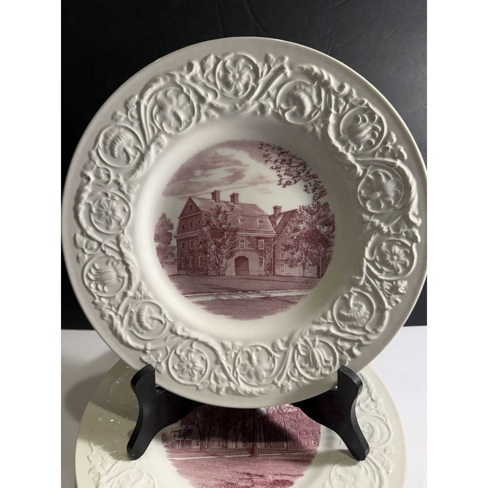 Wedgwood Juniata College 10" Plates Set of 4 Crimson Made In England